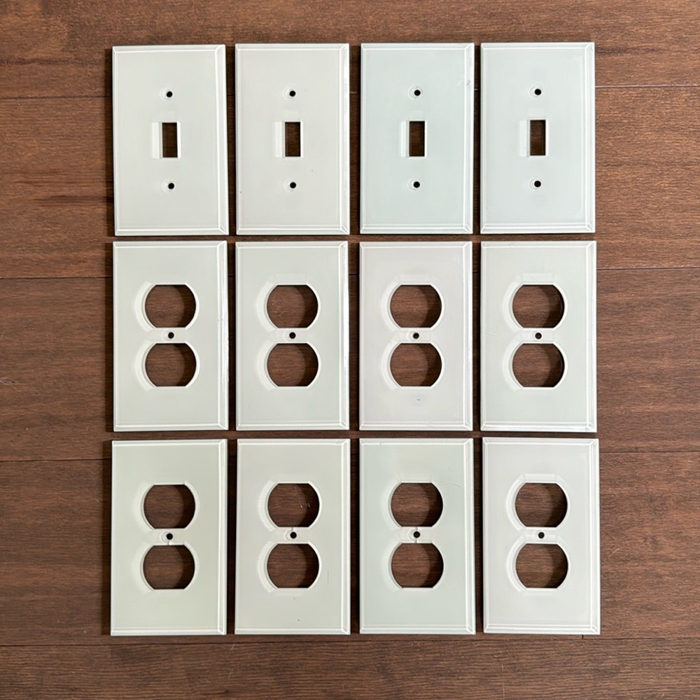 ❤️HAMPTON BAY❤️Acrylic 1 Gang Toggle & Single Duplex Wall Plate Bundle - Mint